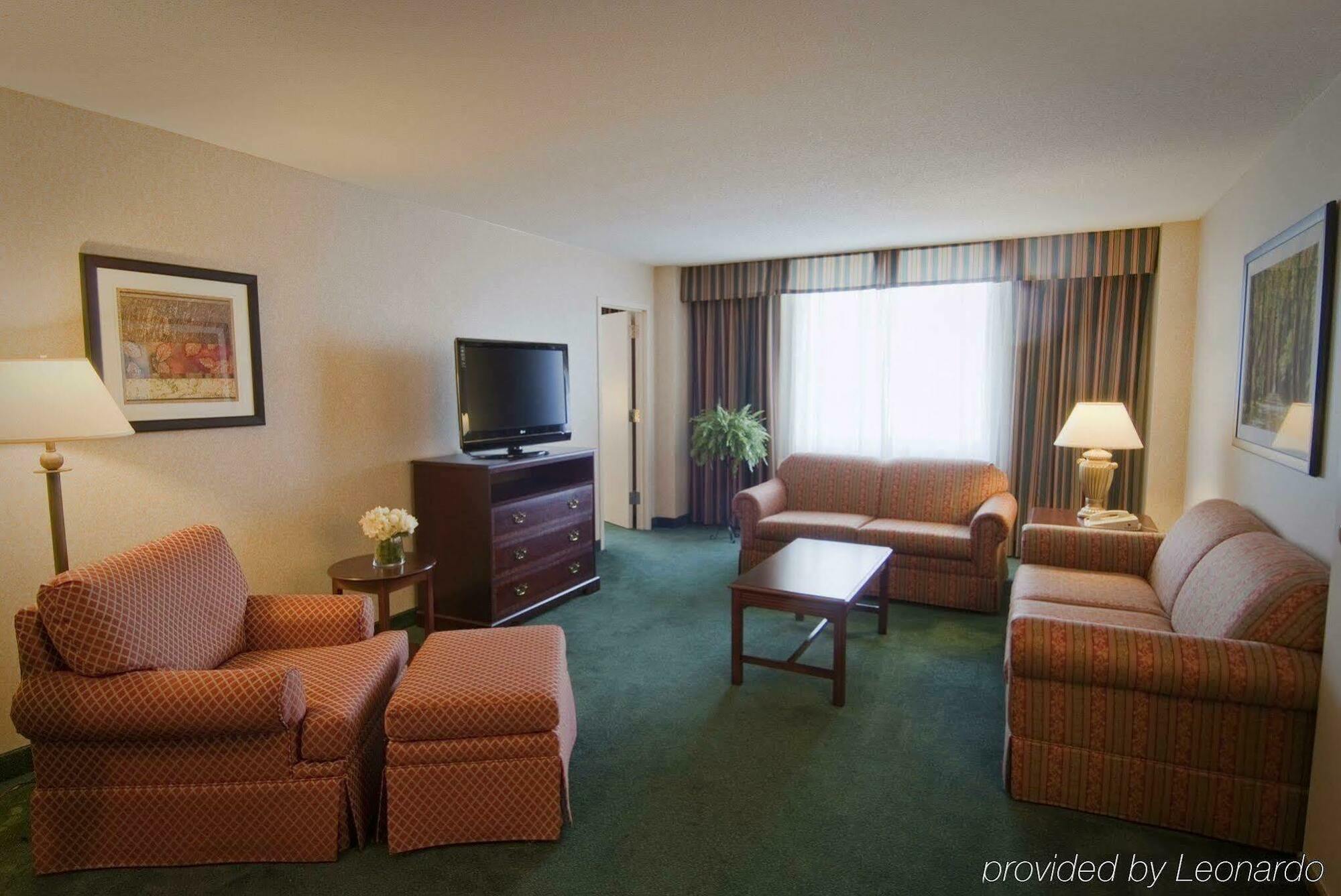 Holiday Inn Arlington At Ballston By Ihg Phòng bức ảnh
